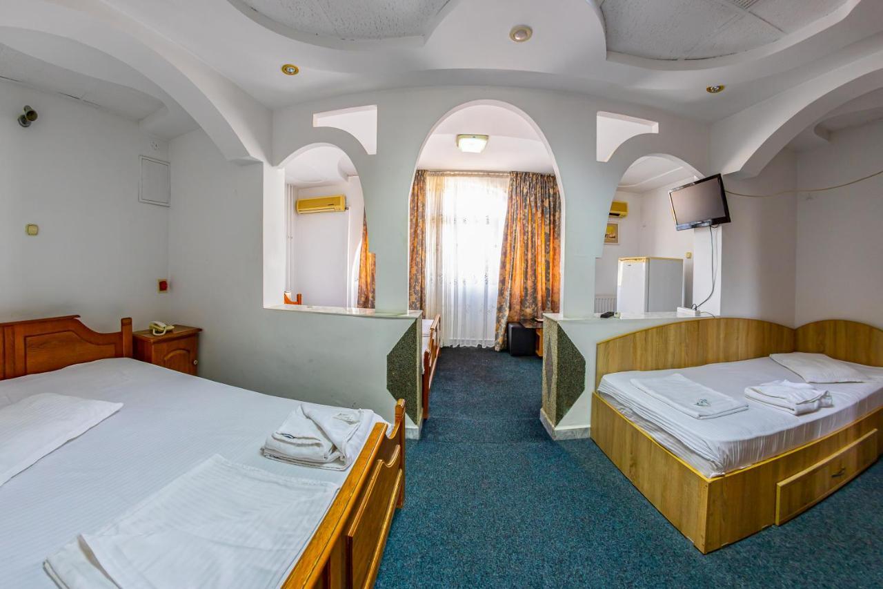 Motel Dasiana Târgu Jiu Zewnętrze zdjęcie