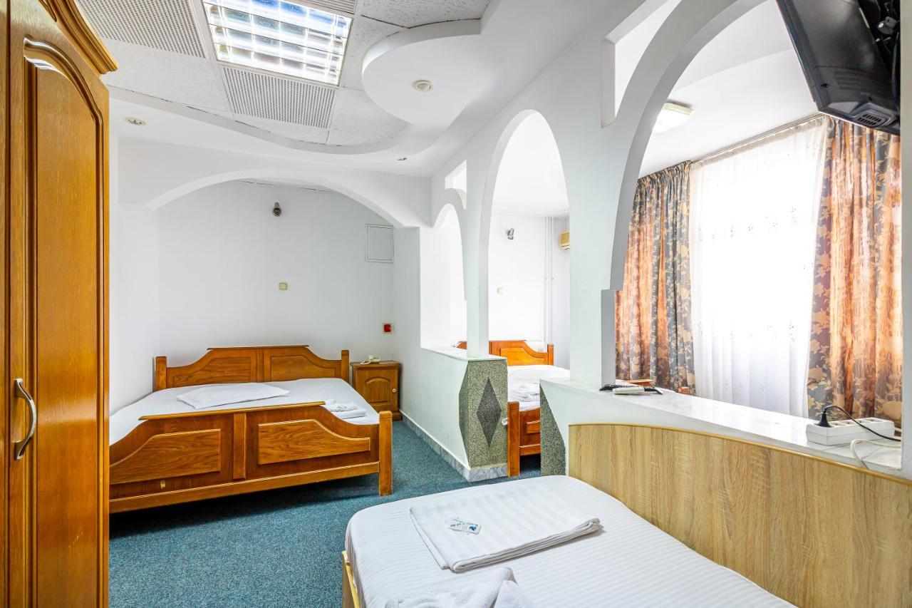 Motel Dasiana Târgu Jiu Zewnętrze zdjęcie