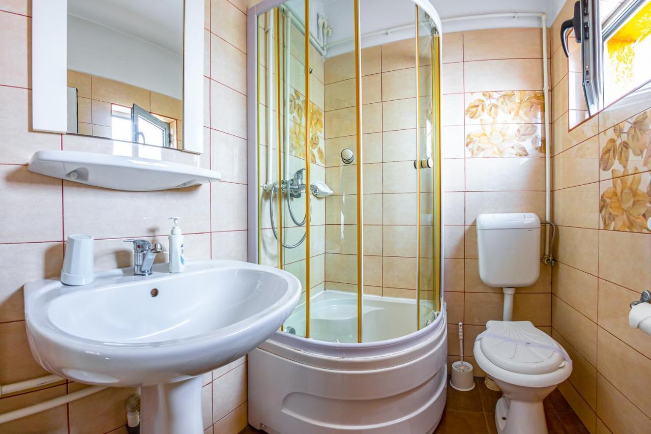 Motel Dasiana Târgu Jiu Zewnętrze zdjęcie