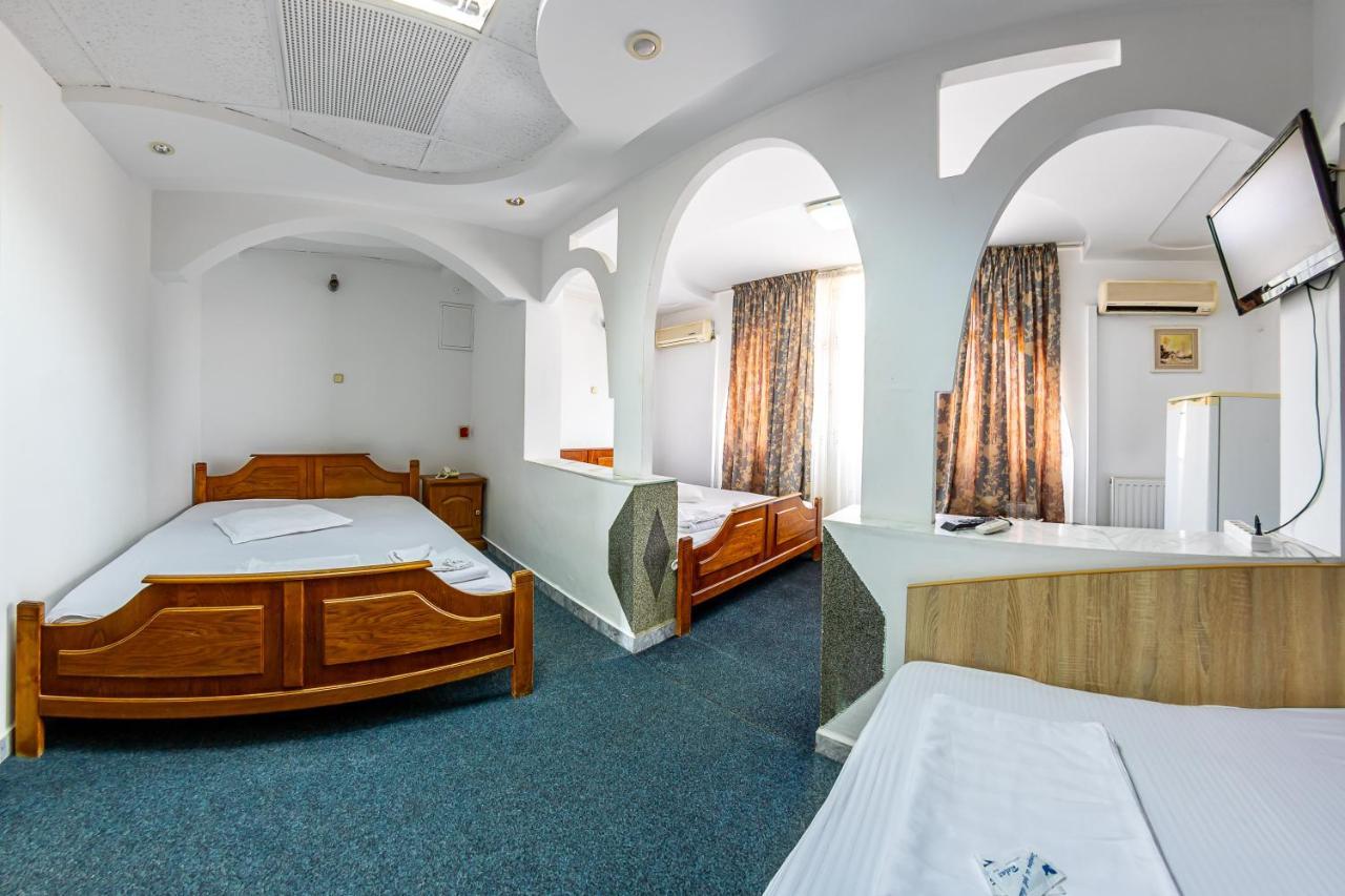 Motel Dasiana Târgu Jiu Zewnętrze zdjęcie