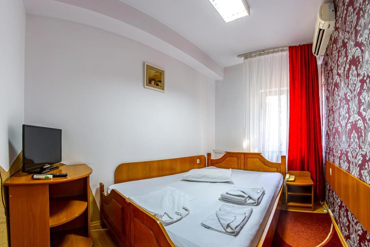 Motel Dasiana Târgu Jiu Zewnętrze zdjęcie