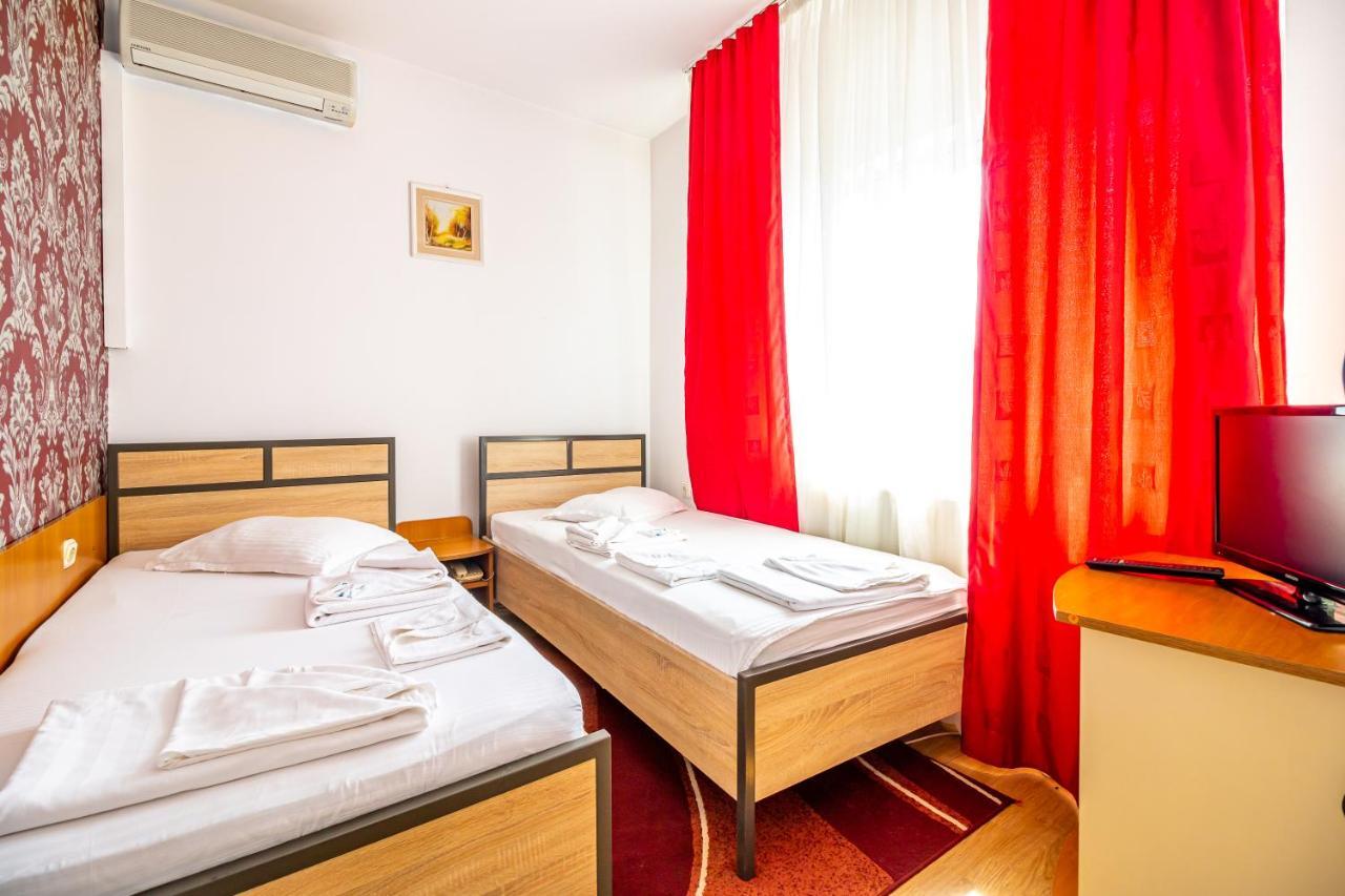 Motel Dasiana Târgu Jiu Zewnętrze zdjęcie