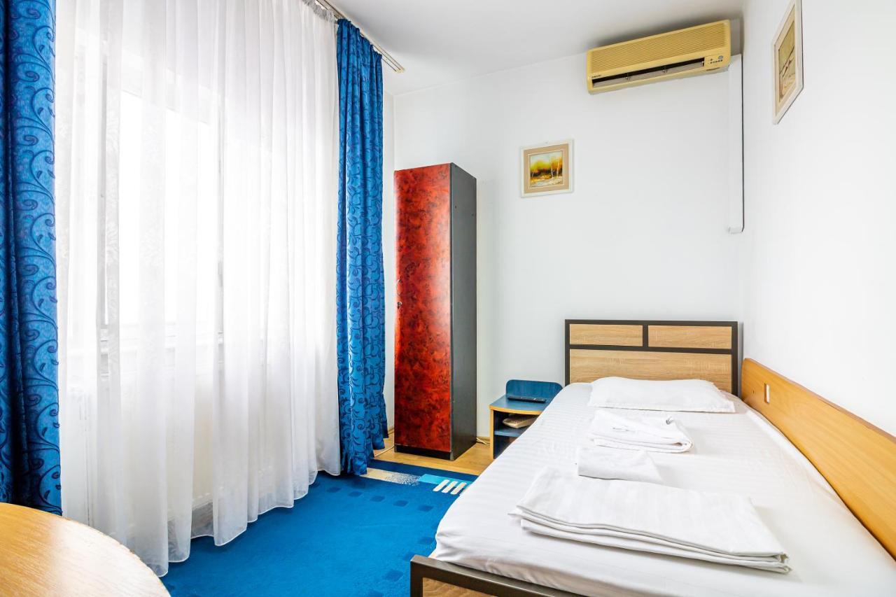 Motel Dasiana Târgu Jiu Zewnętrze zdjęcie